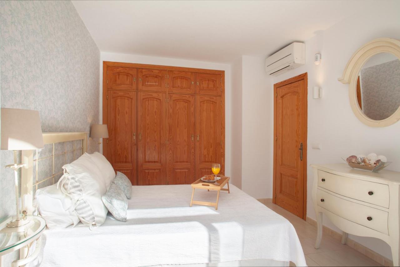 Bakari Koko Apartment Torremolinos Bagian luar foto